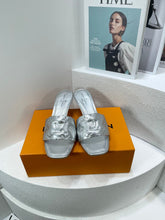 Load image into Gallery viewer, Louis Vuitton Revival Mule