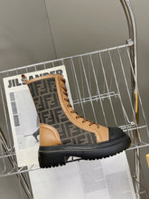 Load image into Gallery viewer, Fendi Rockoko Boots