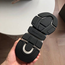 Load image into Gallery viewer, Balenciaga 2.0 Speed Sneakers