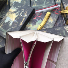 Load image into Gallery viewer, Gucci Dionysus Mini Leather Chain Bag - LUXURY KLOZETT