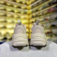 Load image into Gallery viewer, Balenciaga triple S Sneaker - LUXURY KLOZETT