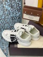 Load image into Gallery viewer, Valentino Calfskin VL7N Sneakers with Bands