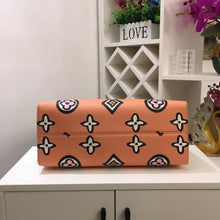 Load image into Gallery viewer, Louis Vuitton OnTheGo GM Bag