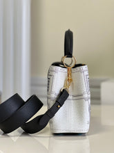 Load image into Gallery viewer, Louis Vuitton Capucines BB Bag