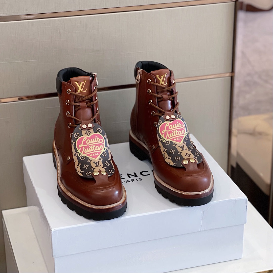 Louis Vuitton OBERKAMPF Ankle Boot display picture 1