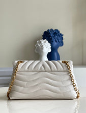 Load image into Gallery viewer, Louis Vuitton New Wave Chain Bag