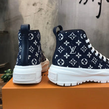 Load image into Gallery viewer, Louis Vuitton Squad Sneakers
