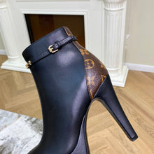 Load image into Gallery viewer, Louis Vuitton Ankle Boot