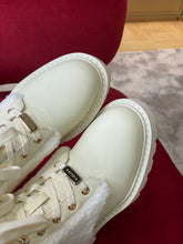 Load image into Gallery viewer, Louis Vuitton Territory Flat Ranger Boots