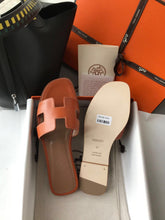 Load image into Gallery viewer, Hermes Oran Sandals