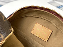 Load image into Gallery viewer, Louis Vuitton Boite Chapeau Souple PM Bag