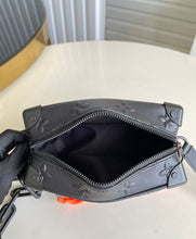 Load image into Gallery viewer, Louis Vuitton Mini Solf Trunk Bag
