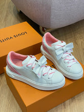 Load image into Gallery viewer, Louis Vuitton Time Out Sneakers