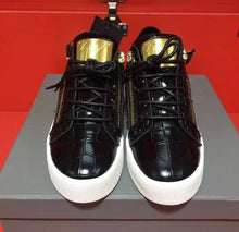 Load image into Gallery viewer, Giuseppe Zanotti - LUXURY KLOZETT