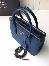 Load image into Gallery viewer, Prada Galleria Saffiano leather Medium bag