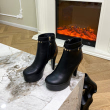 Load image into Gallery viewer, Louis Vuitton Ankle Boot