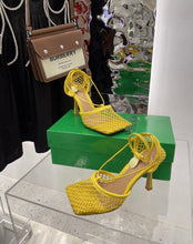 Load image into Gallery viewer, Bottega Veneta Heels