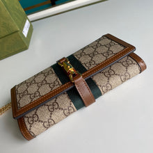 Load image into Gallery viewer, Gucci Jackie 1961 Chain Wallet