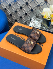 Load image into Gallery viewer, Louis Vuitton Lock It Flat Mule