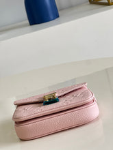 Load image into Gallery viewer, Louis Vuitton Micro Metis Bag
