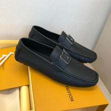 Load image into Gallery viewer, Louis Vuitton Mocassin
