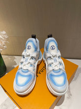 Load image into Gallery viewer, Louis Vuitton Archlight Sneaker