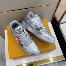 Load image into Gallery viewer, Louis Vuitton Trainer Sneakers
