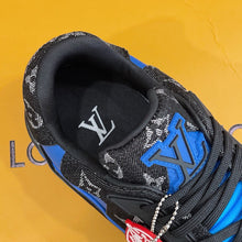 Load image into Gallery viewer, Louis Vuitton Trainer Sneakers