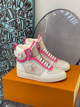 Load image into Gallery viewer, Louis Vuitton  Boombox Sneaker
