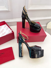Load image into Gallery viewer, VALENTINO GARAVANI TAN-GO PLATFORM PATENT LEATHER SANDAL 155MM