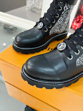 Load image into Gallery viewer, Louis Vuitton Territory Flat Ranger Boots