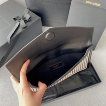 Load image into Gallery viewer, YSL Uptown Pouch Bag