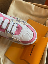 Load image into Gallery viewer, Louis Vuitton Time Out Sneakers