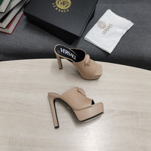 Load image into Gallery viewer, Versace LA MEDUSA PLATFORM MULES