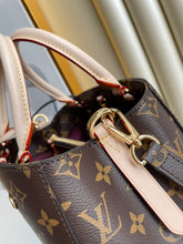 Load image into Gallery viewer, Louis Vuitton Montaigne BB Bag