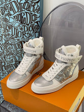 Load image into Gallery viewer, Louis Vuitton  Boombox Sneaker