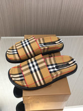 Load image into Gallery viewer, Burberry Men Slides