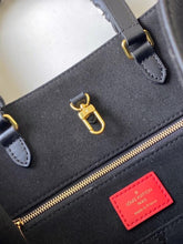 Load image into Gallery viewer, Louis Vuitton Crafty OnTheGo GM Bag - LUXURY KLOZETT