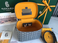 Load image into Gallery viewer, Goyard Muse Vanity Case Bag