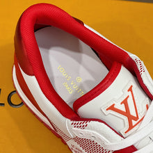 Load image into Gallery viewer, Louis Vuitton Run Away Sneakers