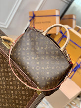 Load image into Gallery viewer, Louis Vuitton Grand Palais Bag