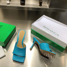 Load image into Gallery viewer, Bottega Veneta Stretch Heels