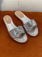 Load image into Gallery viewer, Valentino Vlogo Signature Flat Slide