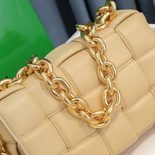 Load image into Gallery viewer, Bottega Veneta Chain Cassette Bag