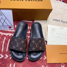 Load image into Gallery viewer, Louis Vuitton waterfront Slide