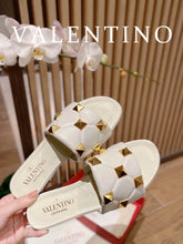 Load image into Gallery viewer, Valentino Roman Stud Flat Slide
