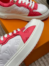 Load image into Gallery viewer, Louis Vuitton Time Out Sneakers