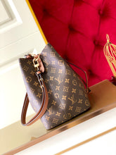 Load image into Gallery viewer, Louis Vuitton NeoNoe MM Bag