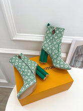 Load image into Gallery viewer, Louis Vuitton Silhouette Ankle Boots