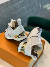 Load image into Gallery viewer, Louis Vuitton Run Away Sneakers